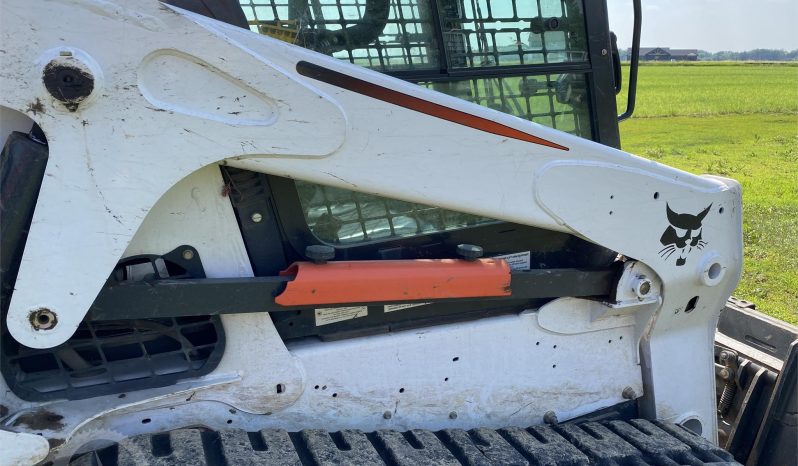 
								2013 Bobcat T650 Compact Track Loader full									