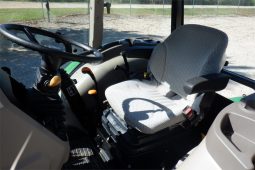
										2015 John Deere 5055E Tractor 4WD, Cab full									