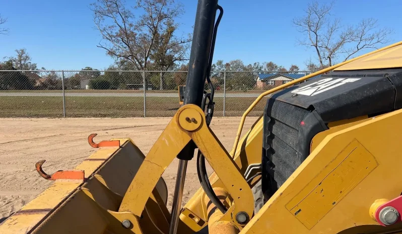 
								2016 Caterpillar 415F2 Backhoe Loader full									