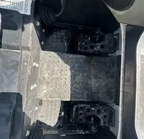 
								2010 Bobcat S650 Skid Steer full									