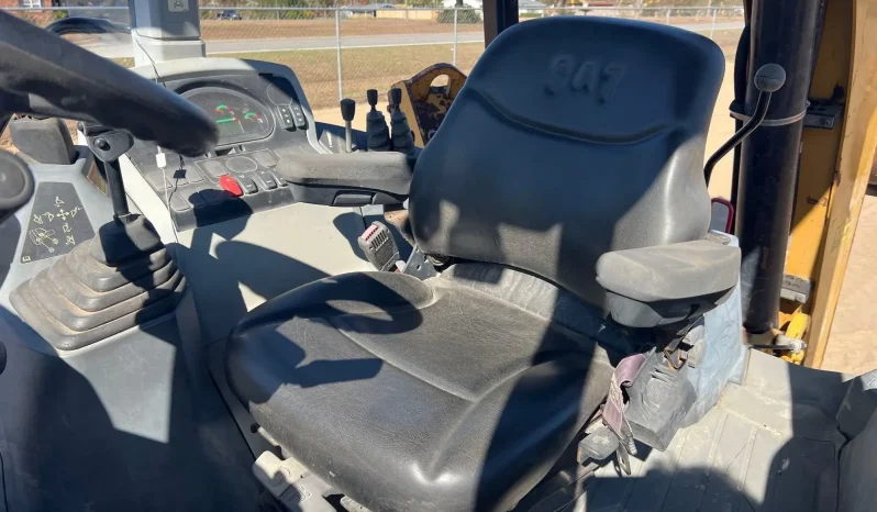 
								2016 Caterpillar 415F2 Backhoe Loader full									